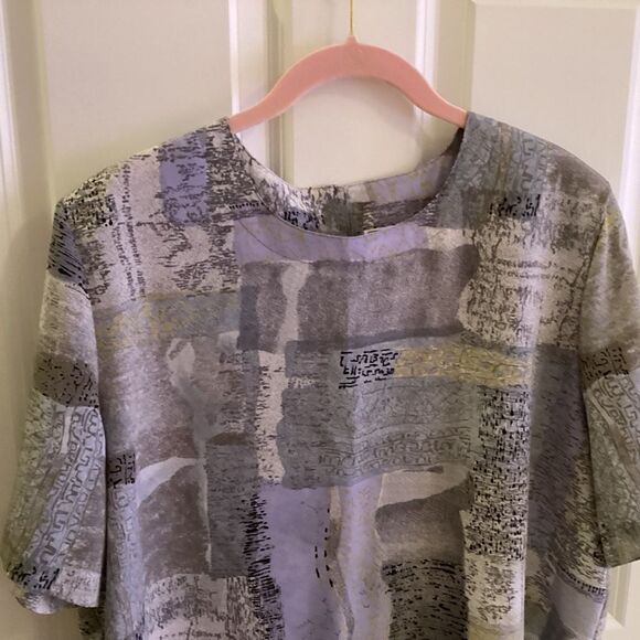 EUC Kathy Che Brand Womens Short Sleeve Dress Blouse Size L - Picture 3 of 6
